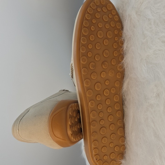 Elegant Cream Loafers Unisex Biege Loafers Unisex - Picture 3 of 7